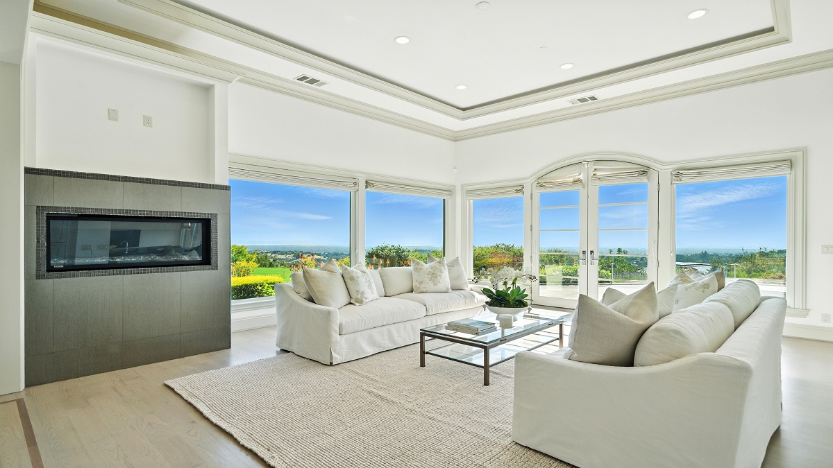 The Invisible Edit: Why White Balance and Line Correction Build Trust in Real Estate Photography